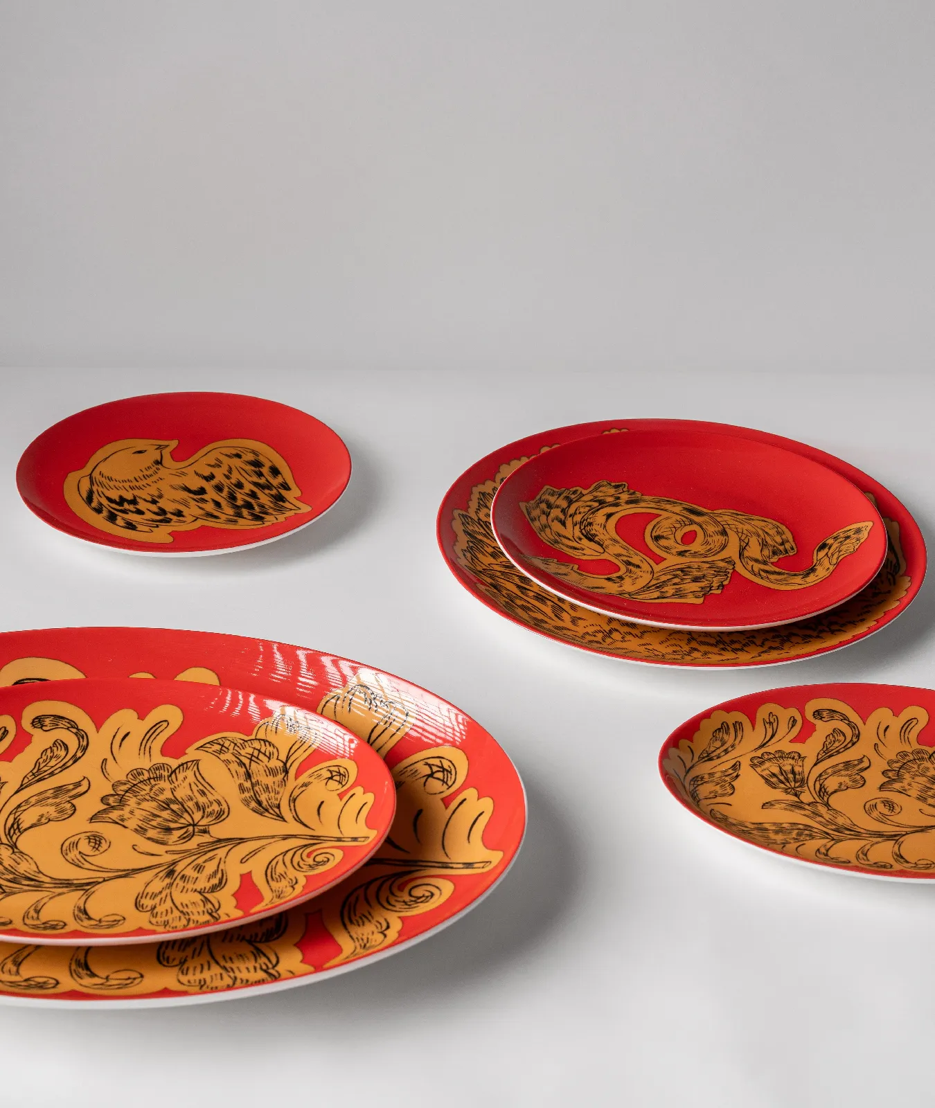Тарелка пирожковая, коллекция «Золотые перья на красном»