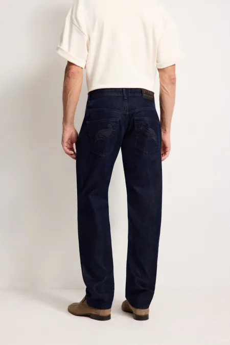 Джинсы с вышивкой