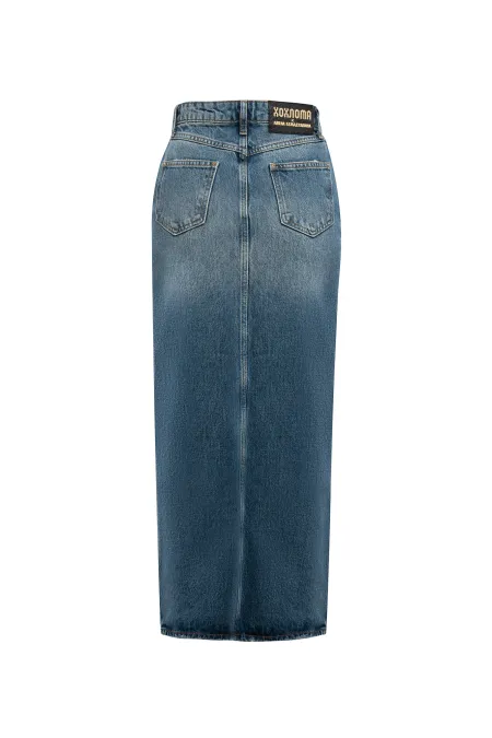 Джинсовая юбка с вышивкой