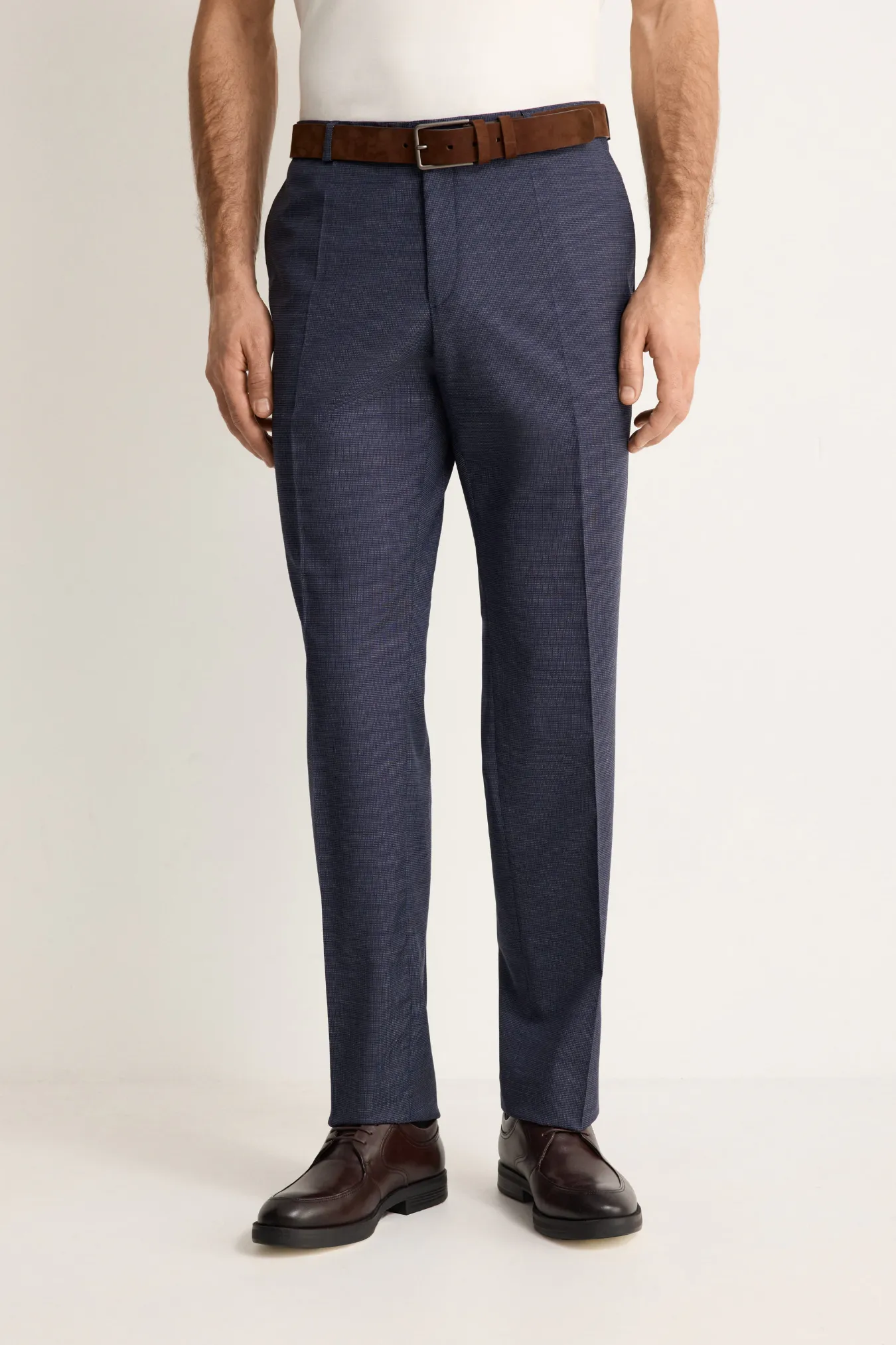 Классические брюки прямого силуэта