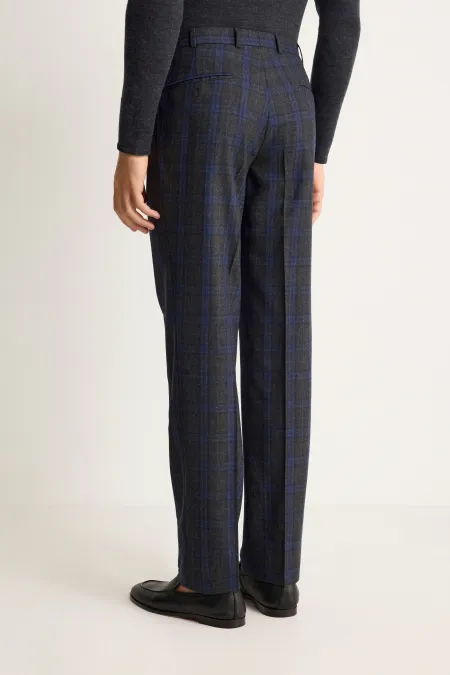 Классические брюки прямого силуэта