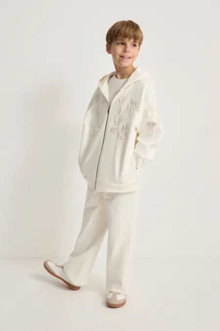 Детское худи на молнии с вышивкой