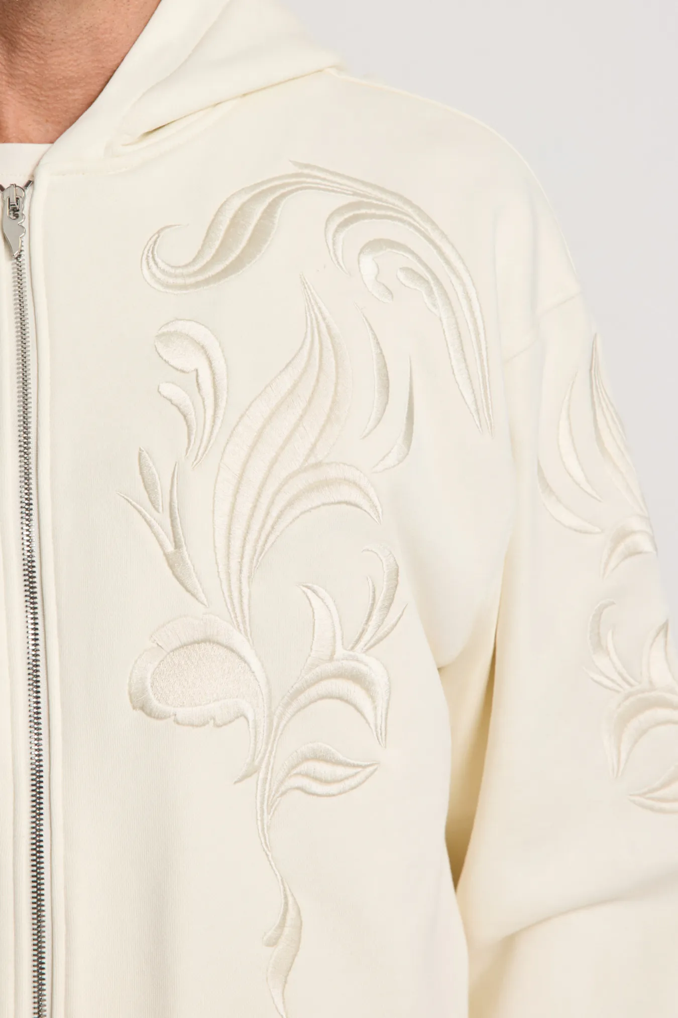 Мужское хлопковое худи на молнии с вышивкой