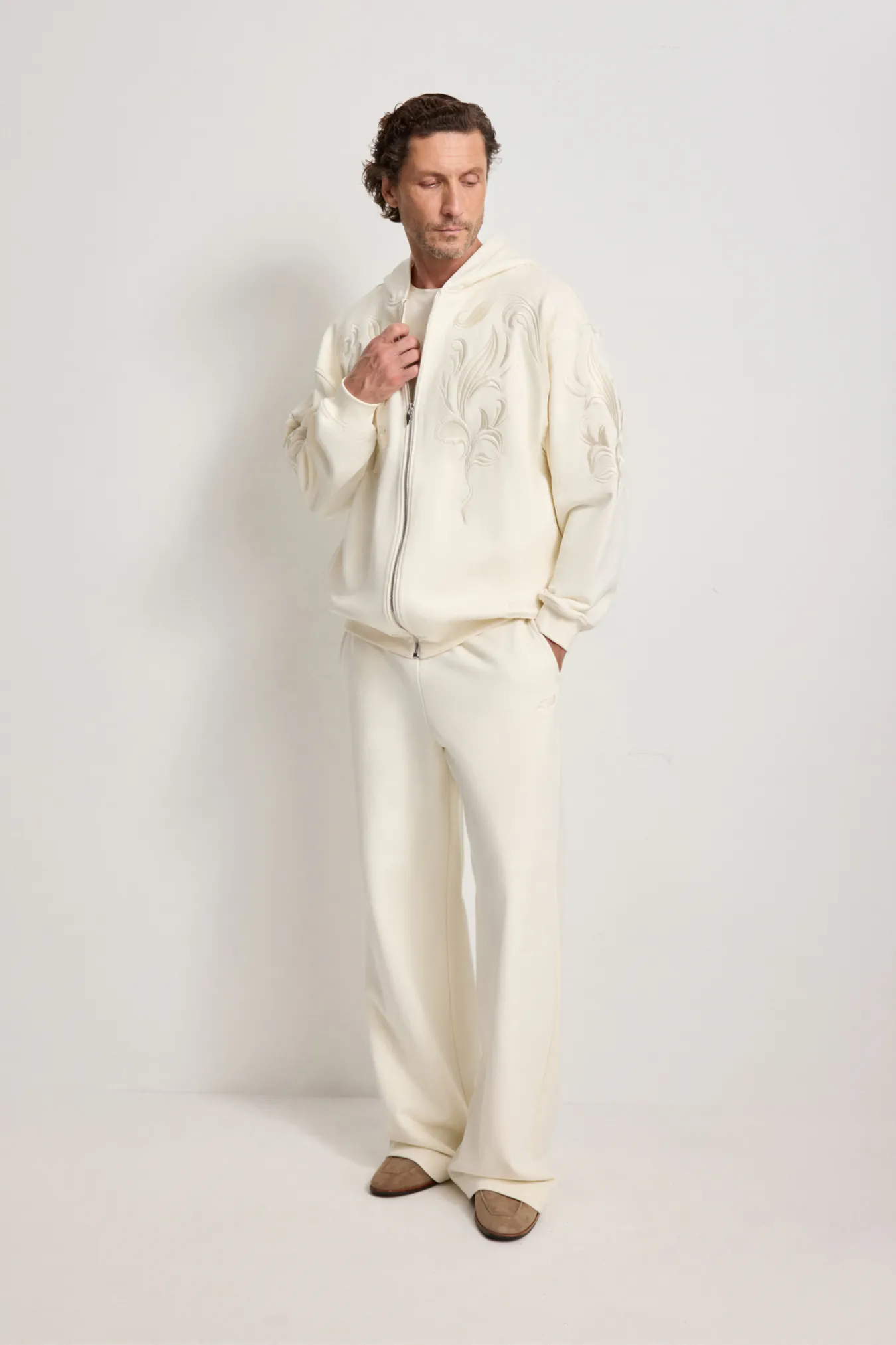 Мужское хлопковое худи на молнии с вышивкой