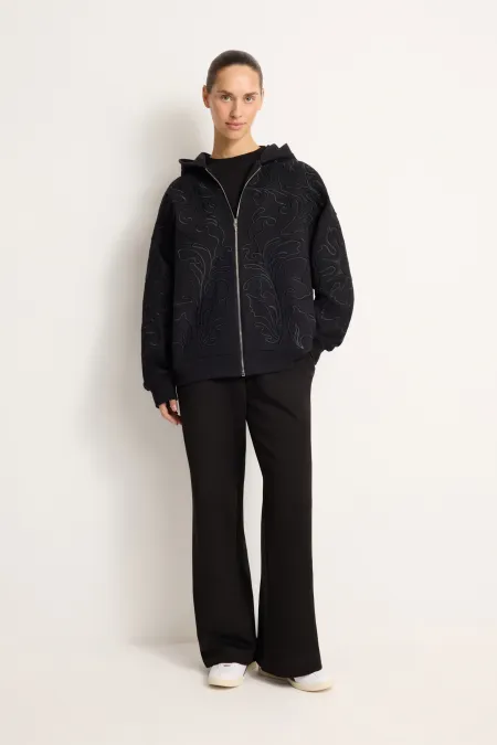 Худи на молнии с вышивкой