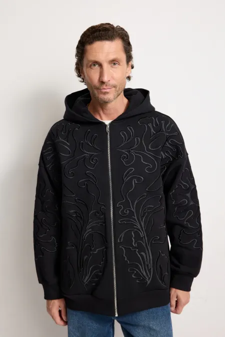 Худи на молнии с вышивкой