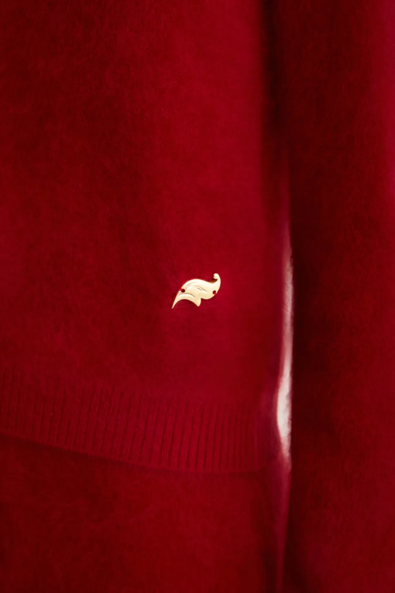 Джемпер c V-образным вырезом из 100% кашемира