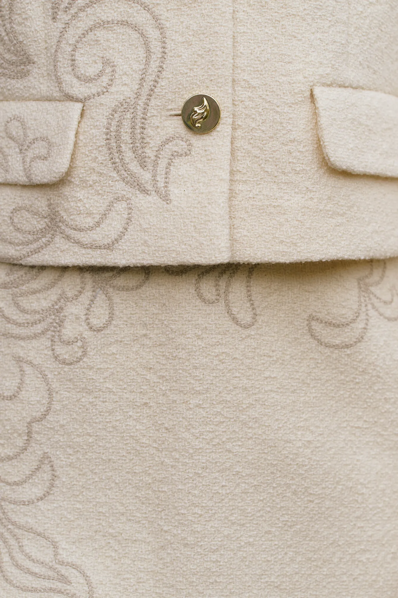 Жакет из смесовой шерсти с вышивкой