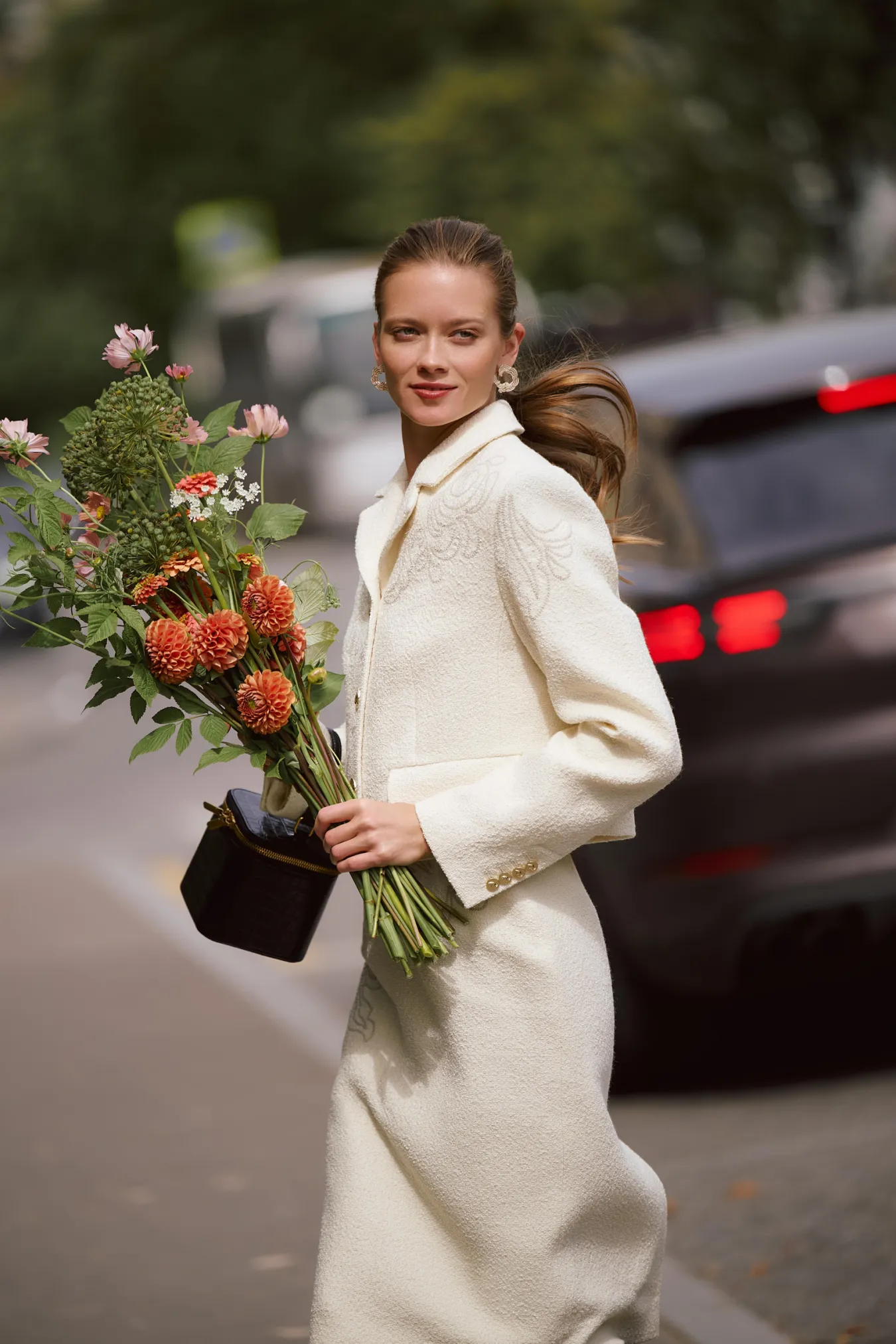 Жакет из смесовой шерсти с вышивкой