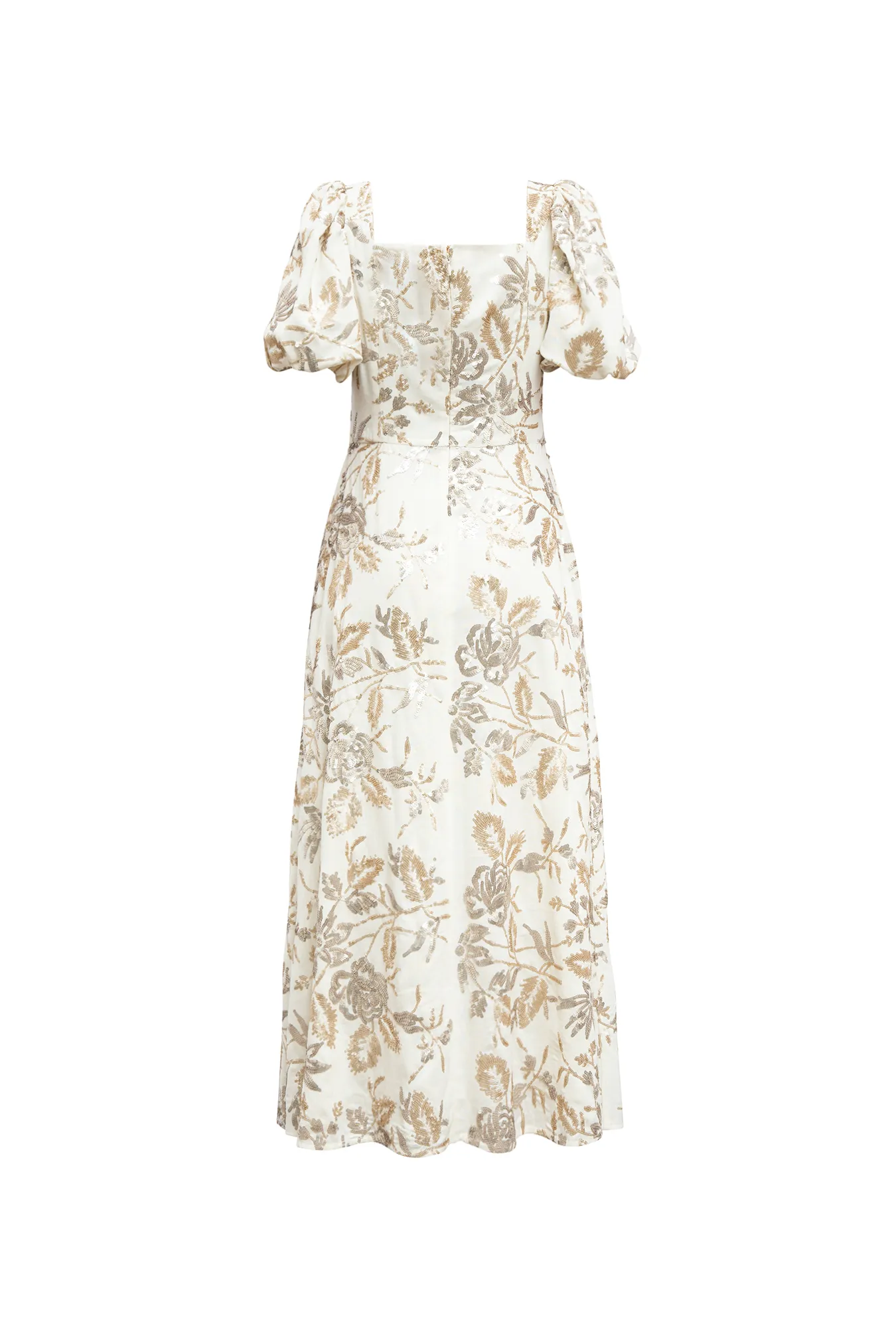 Легкое приталенное платье с пышными рукавами