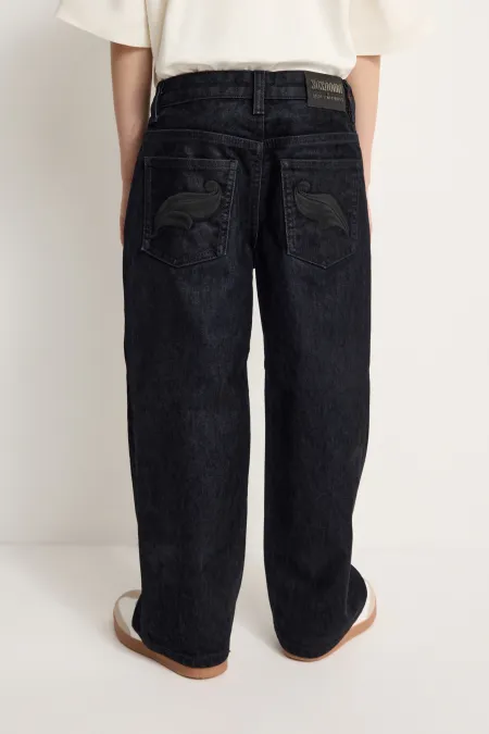 Детские джинсы с вышивкой