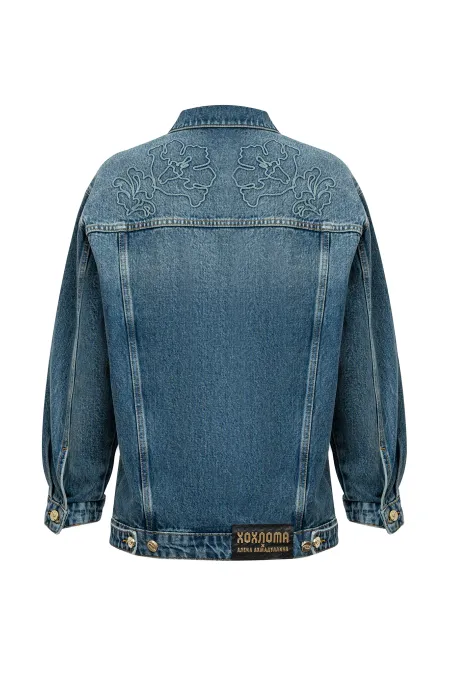 Джинсовая куртка с вышивкой