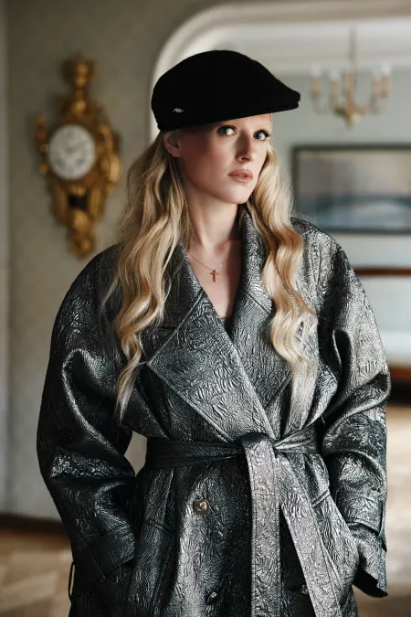 Двубортный плащ с поясом