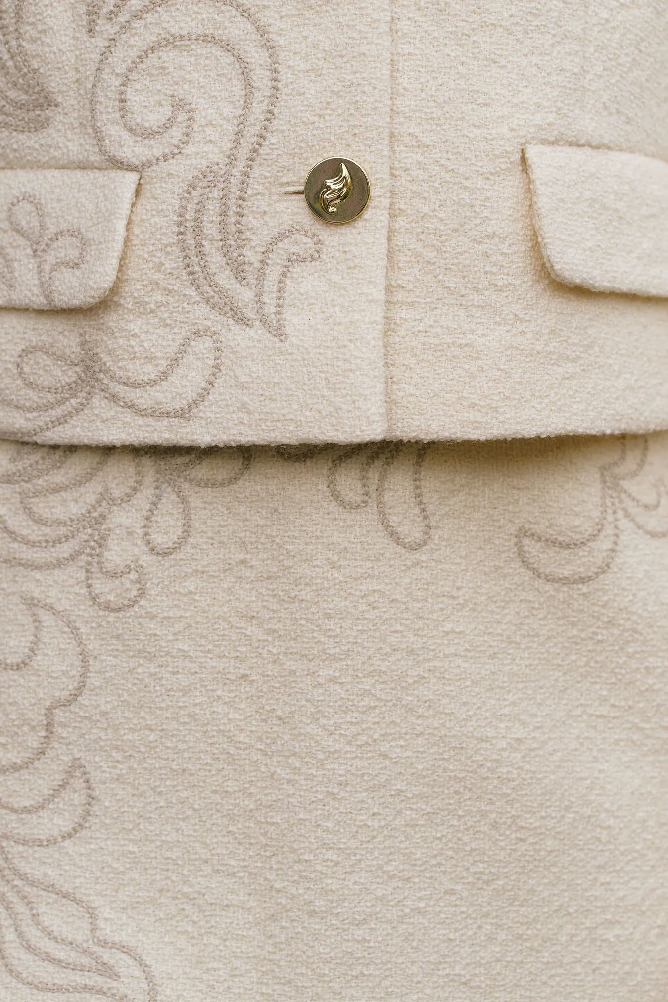 Жакет из смесовой шерсти с вышивкой