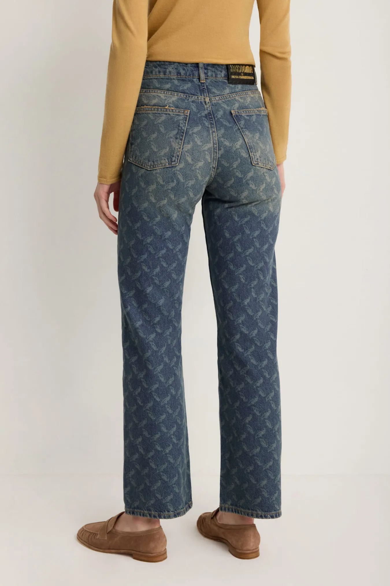 Джинсы с паттерном