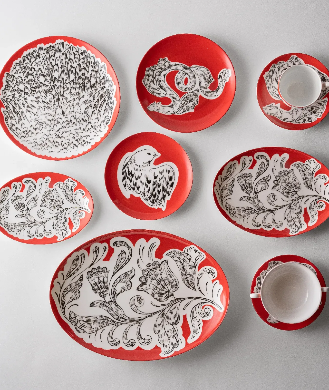 Супница порционная с подстановочным блюдцем, коллекция «Перья на красном»