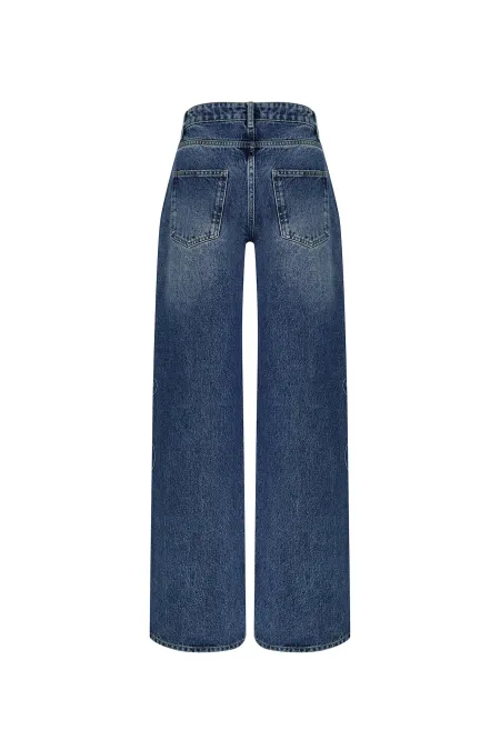 Джинсы с вышивкой