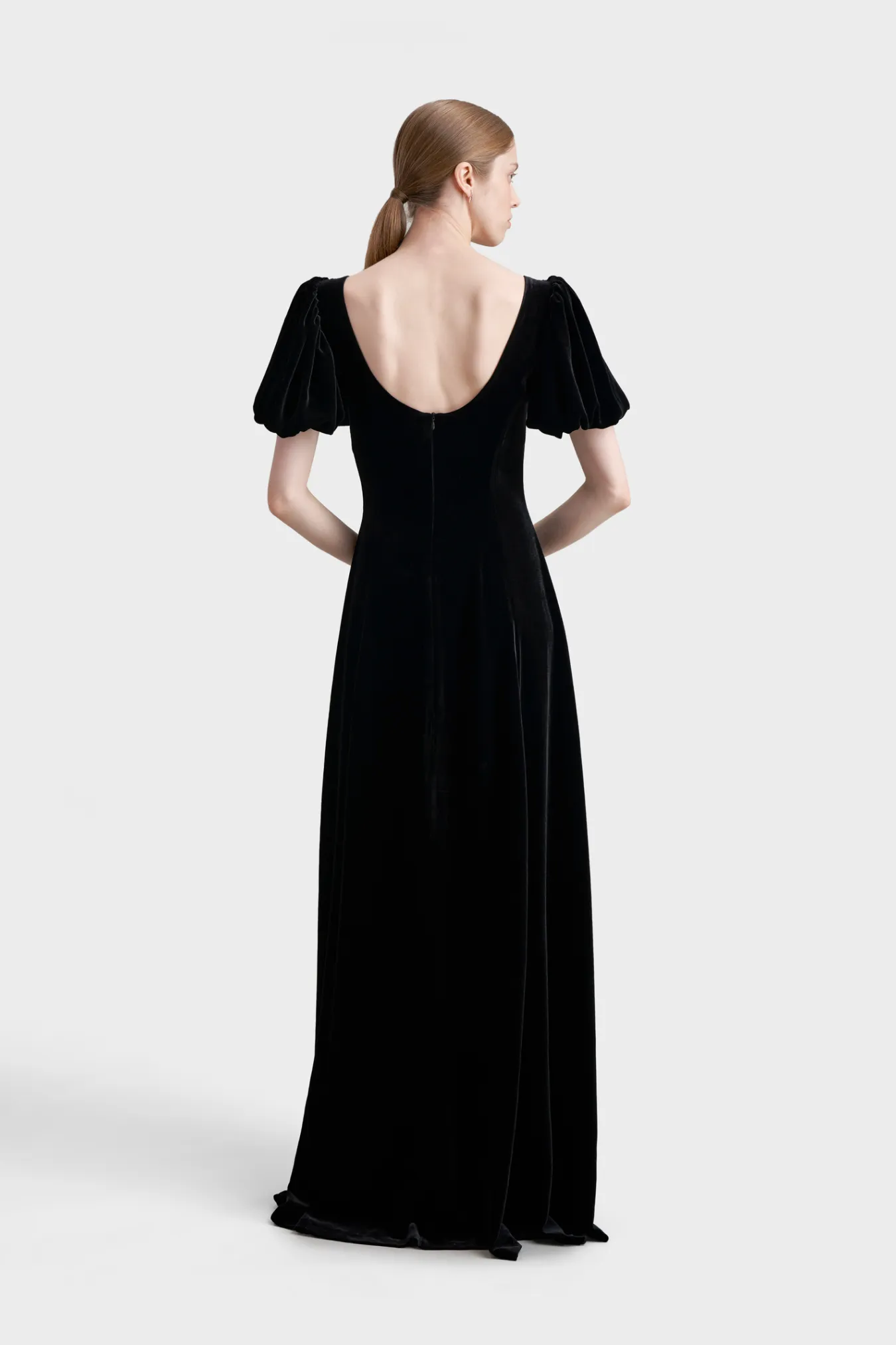 Бархатное платье