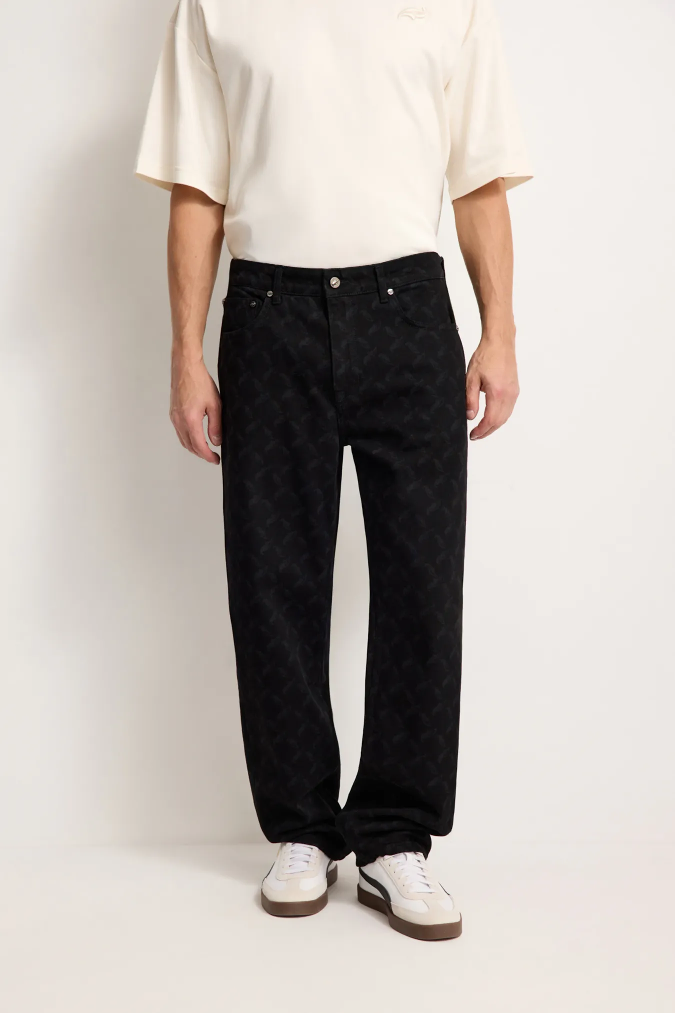 Мужские джинсы с паттерном