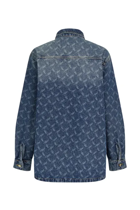 Женская рубашка с паттерном