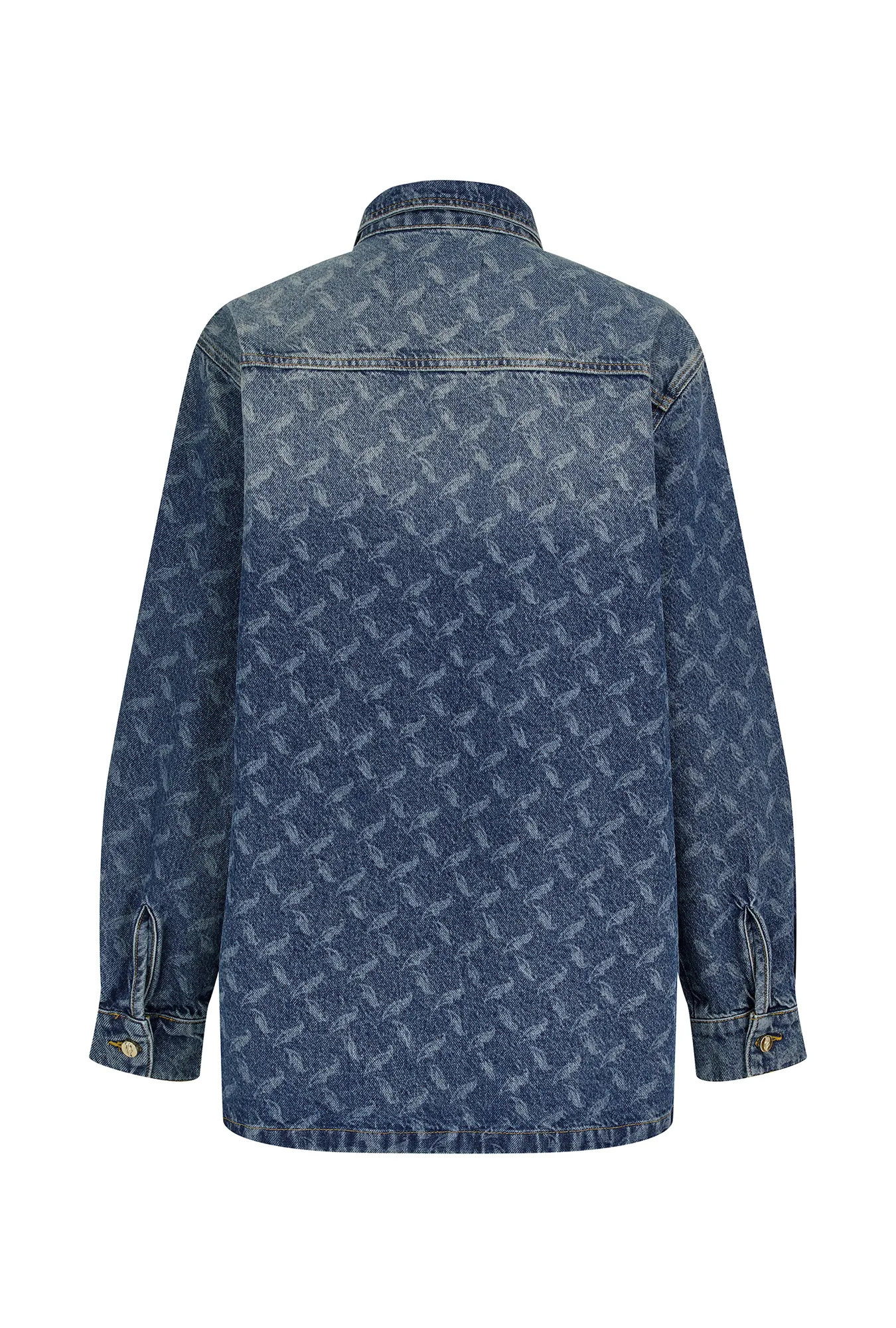 Женская рубашка с паттерном