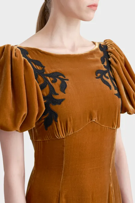 Бархатное платье