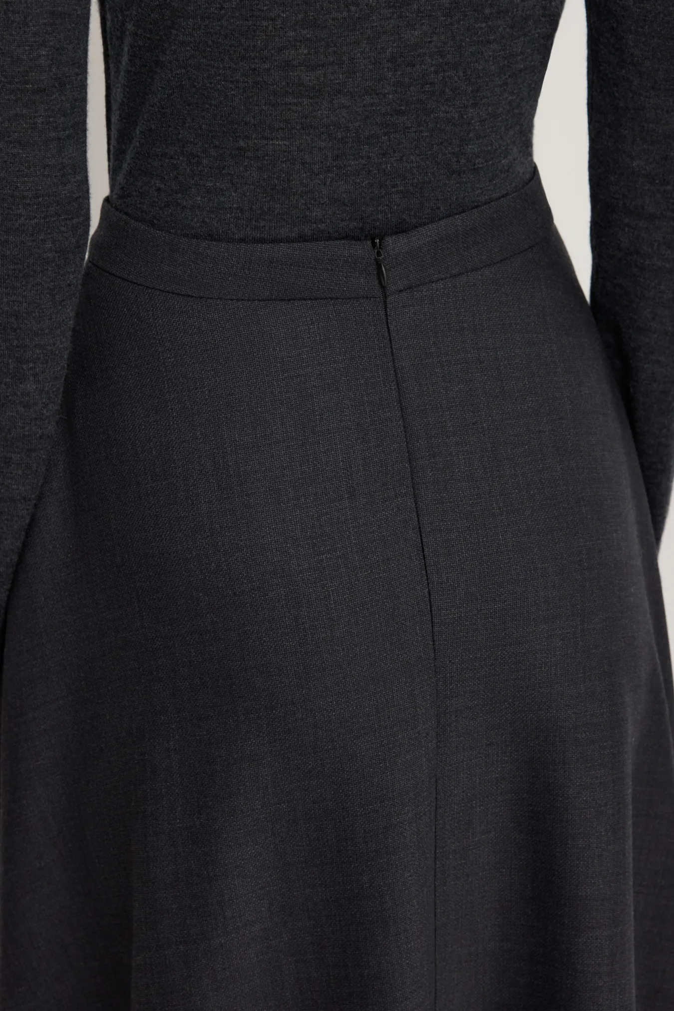 Юбка миди из премиальной шерсти