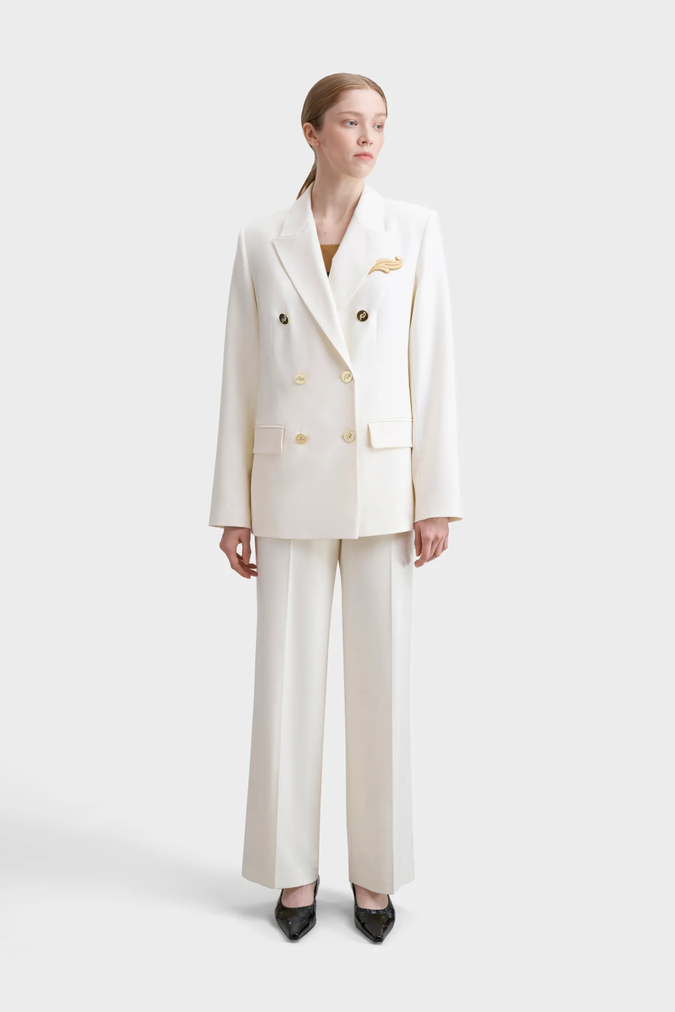 Двубортный жакет из премиальной шерсти