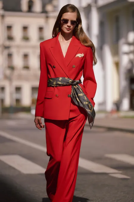 Двубортный жакет из премиальной шерсти