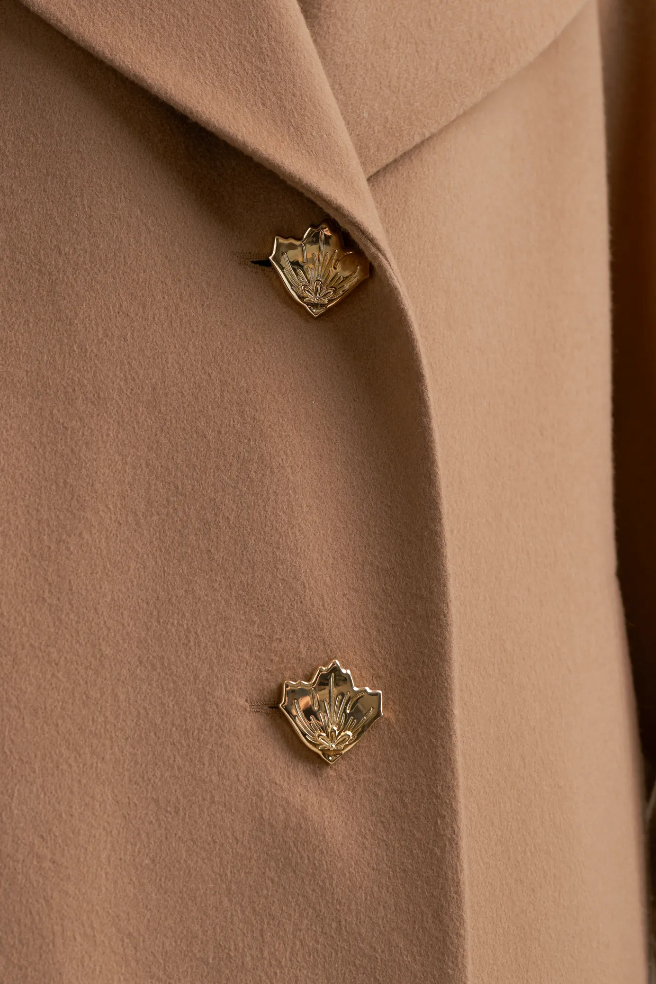 Шерстяное пальто