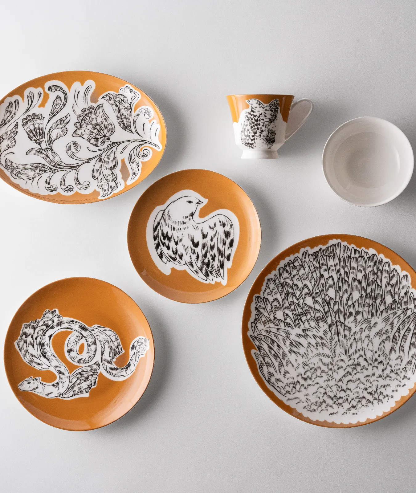 Тарелка пирожковая, коллекция «Перья на золоте»