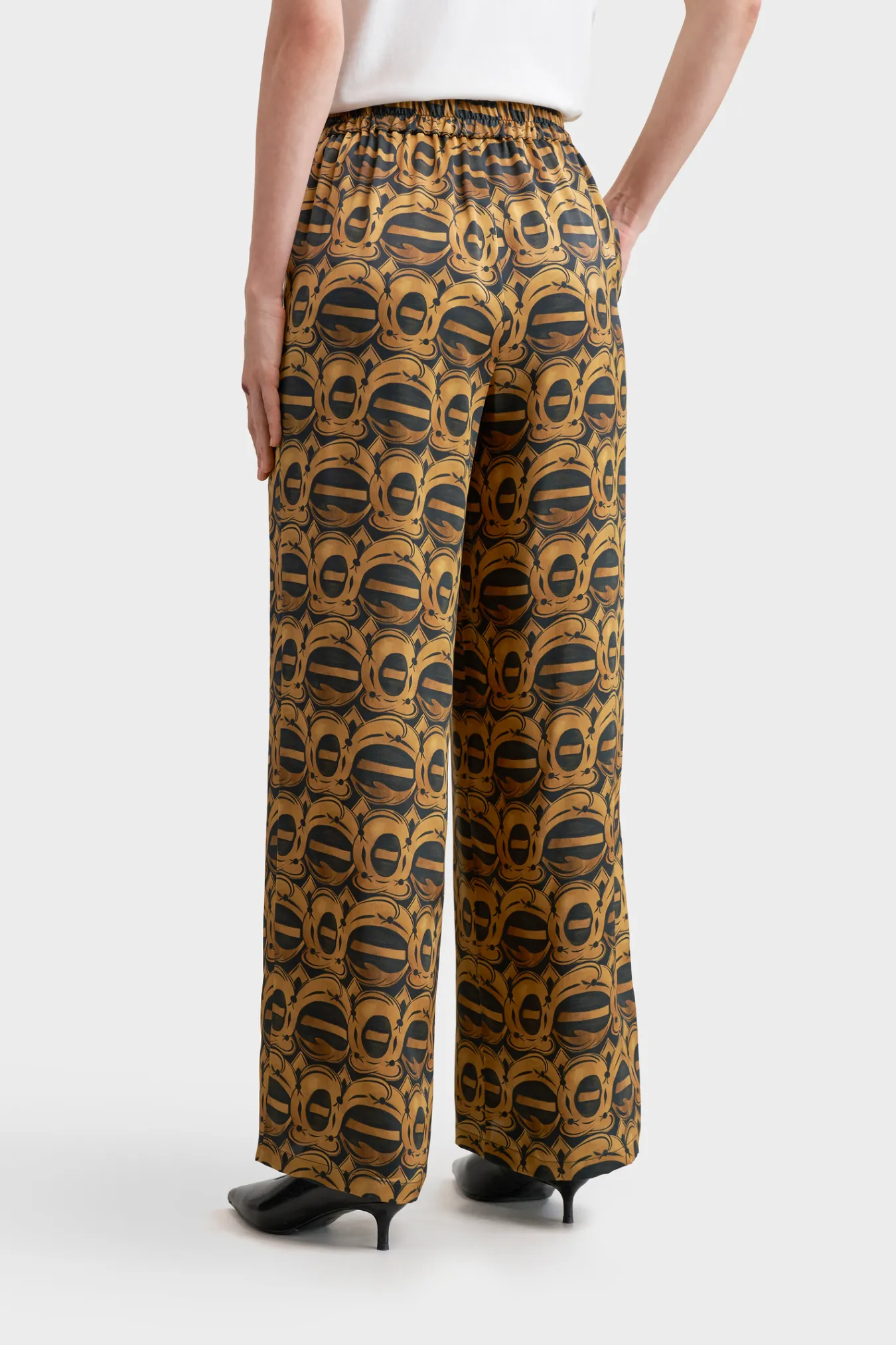 Брюки из премиального шелка