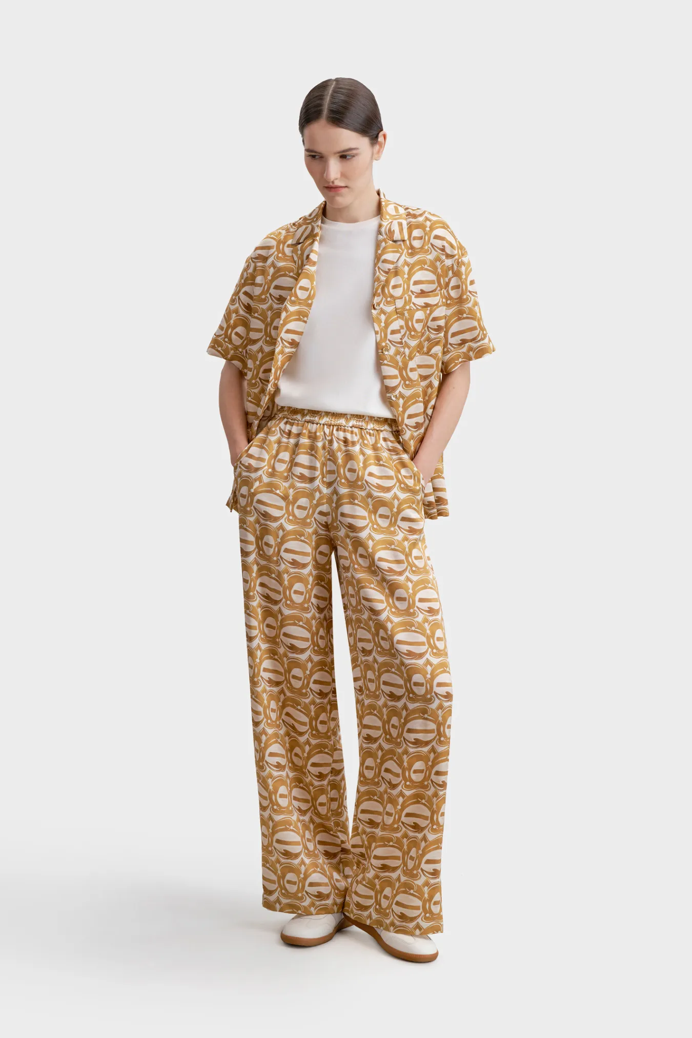 Брюки из премиального шелка