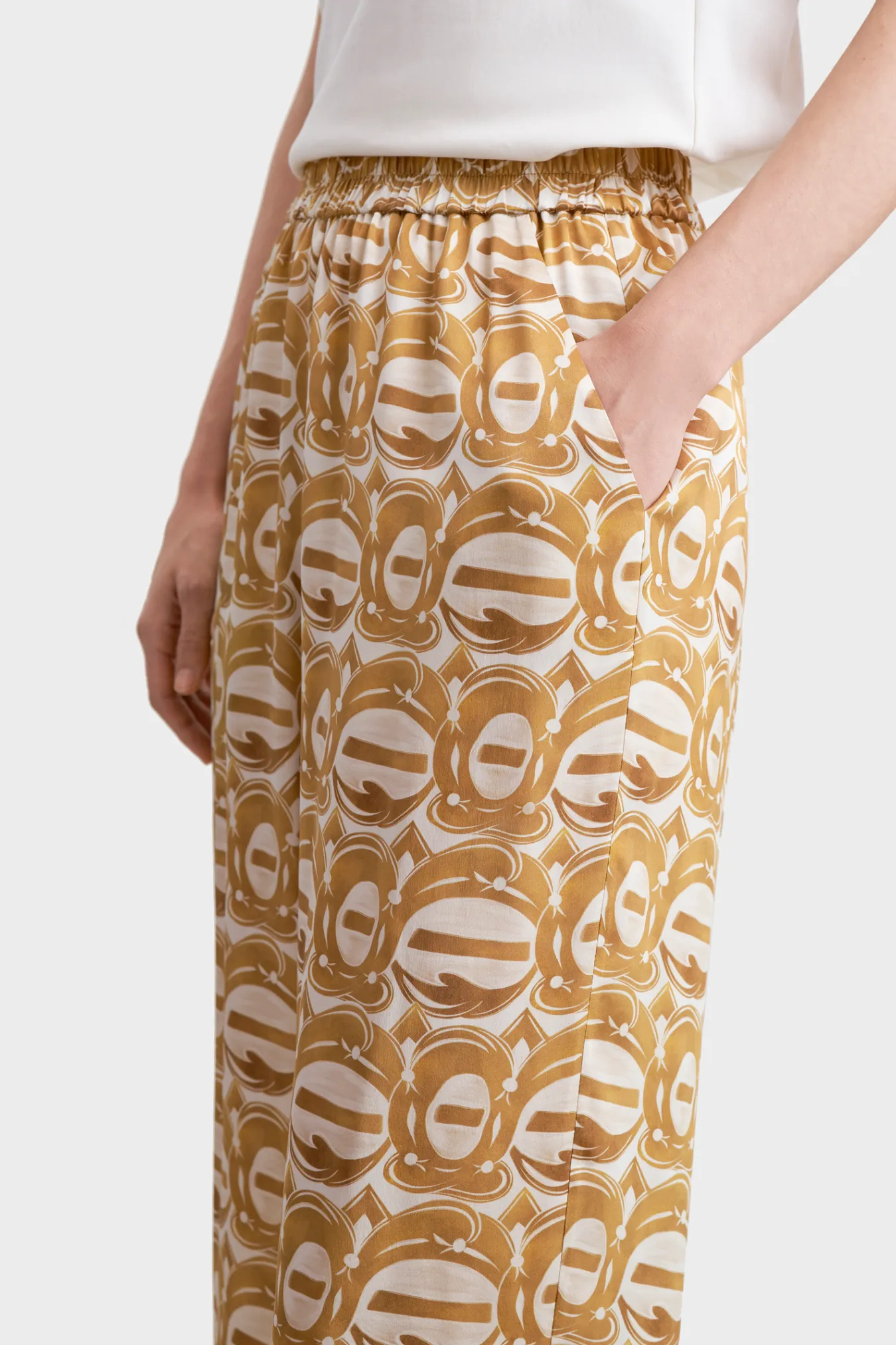 Брюки из премиального шелка