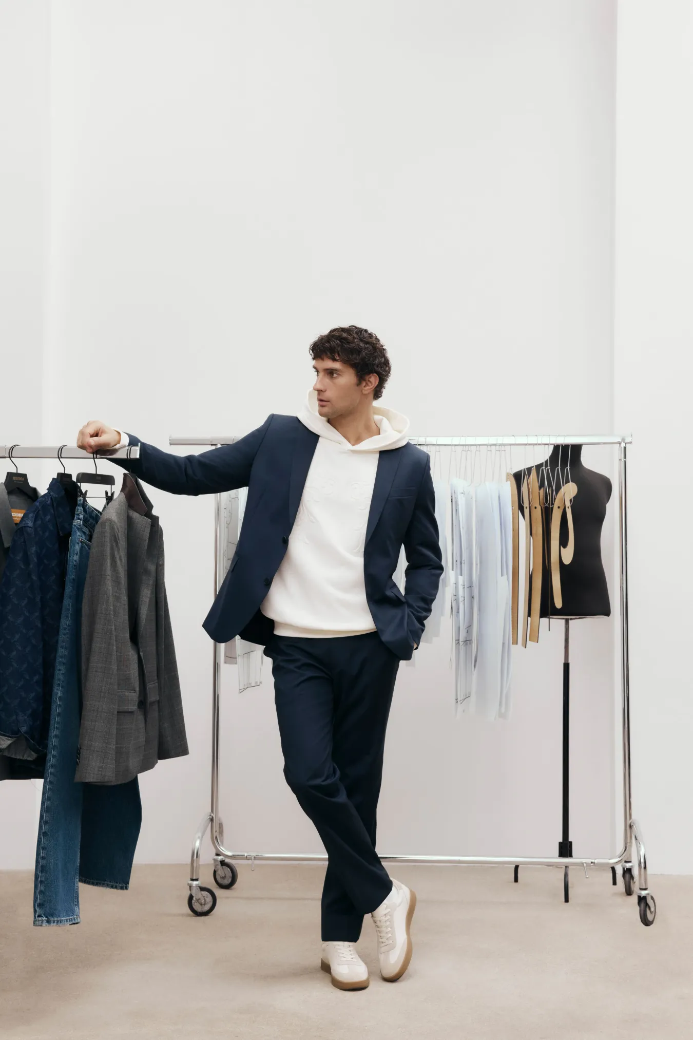 Классические брюки прямого силуэта