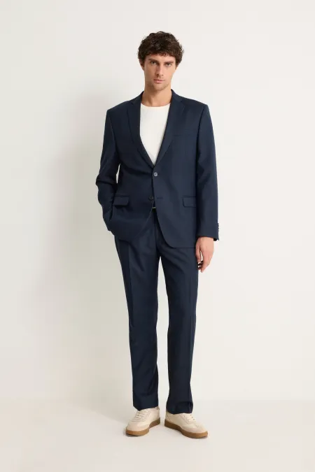 Классические брюки прямого силуэта