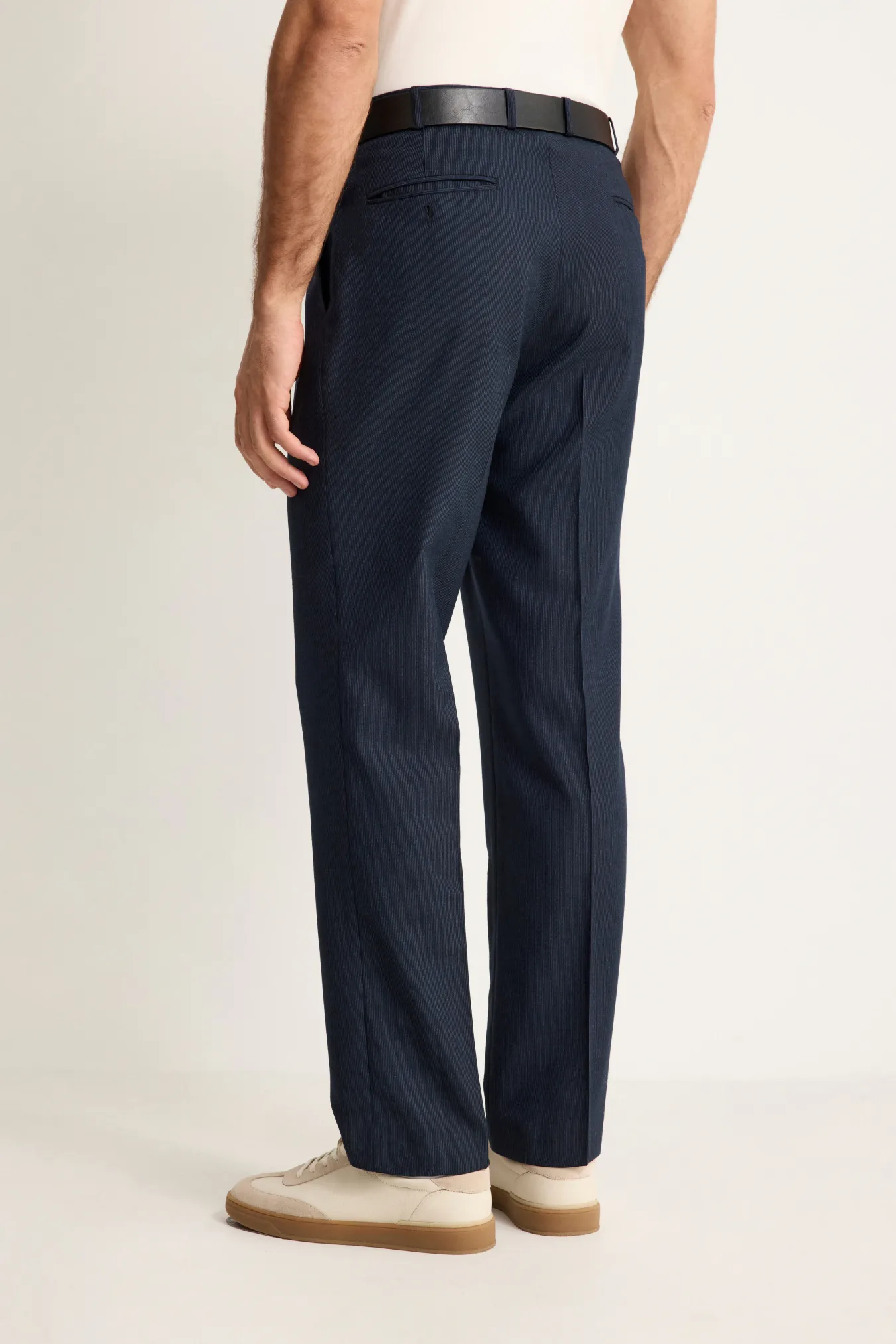 Классические брюки прямого силуэта