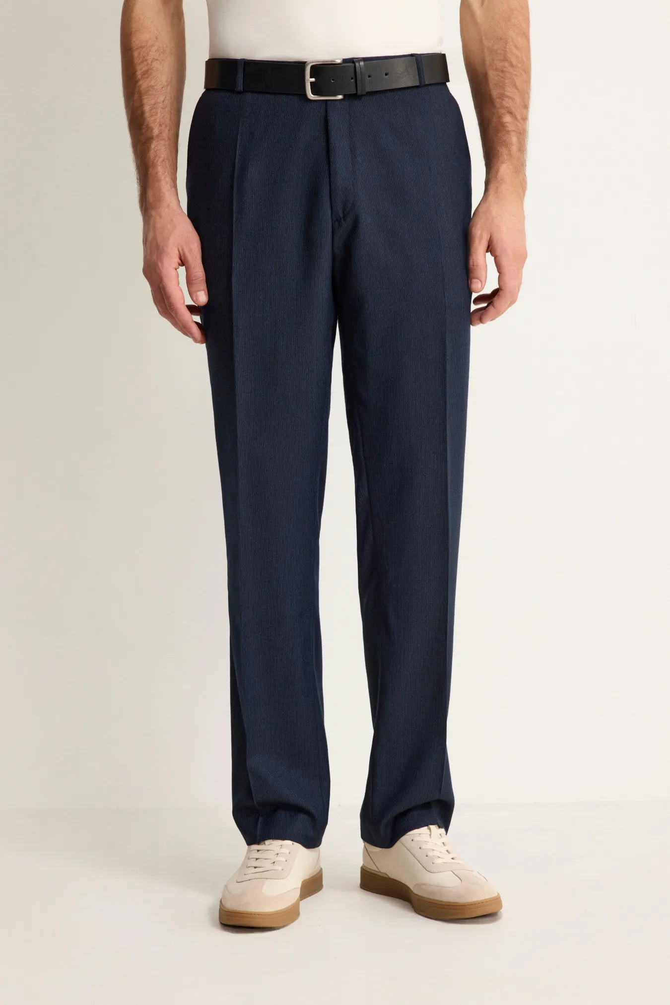 Классические брюки прямого силуэта