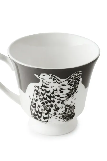 Кружка, коллекция «Перья на черном»
