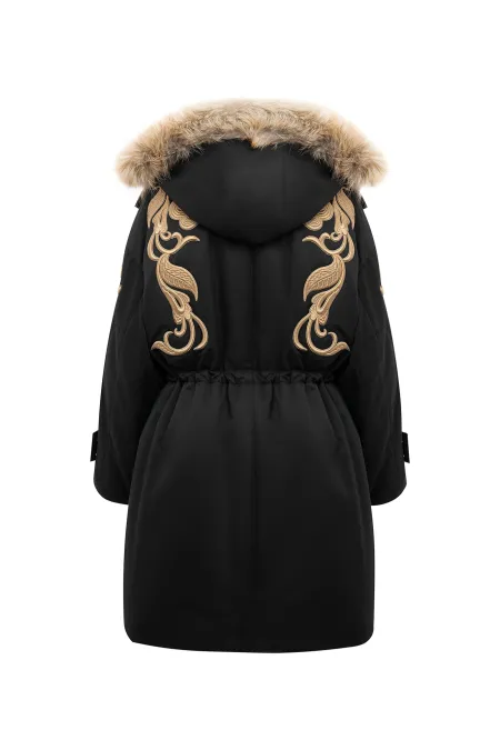 Парка с отделкой мехом куницы и лисы с вышитым орнаментальным рисунком