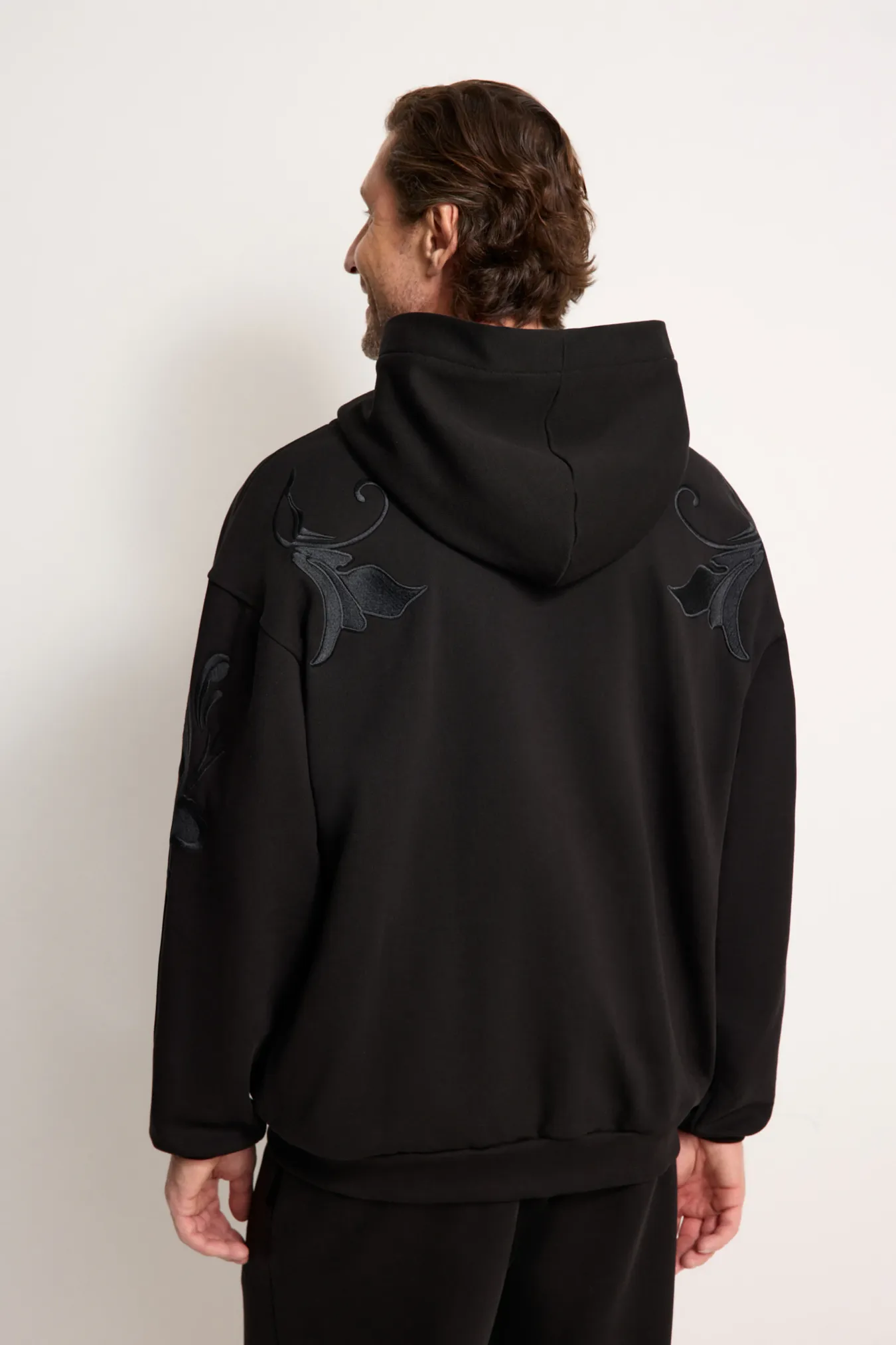 Мужское хлопковое худи на молнии с вышивкой