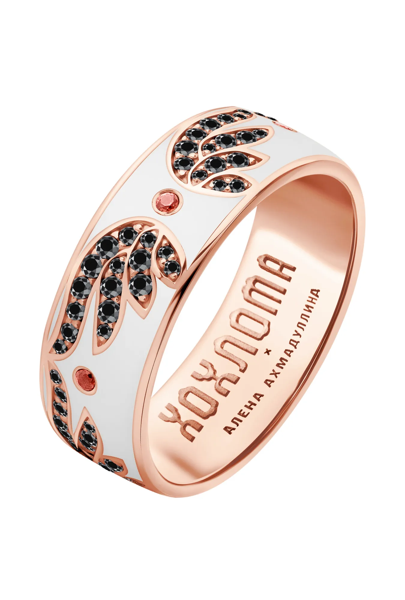 Кольцо из золота 585 пробы с черными бриллиантами и гранатами