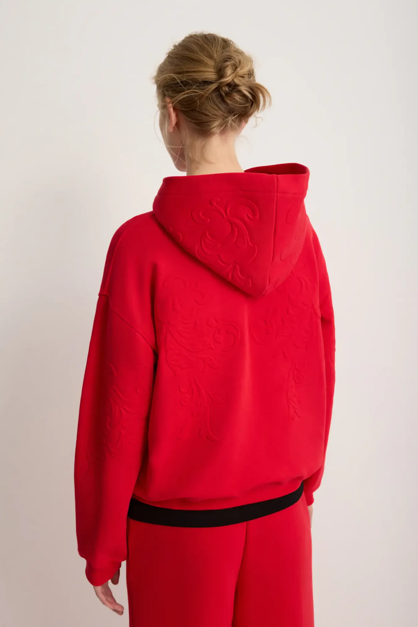 Женское хлопковое худи с тиснением