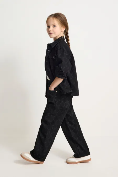 Детские джинсы с паттерном